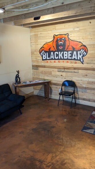 More Photos Of 2200 Chambers Rd, Aurora Warehouse For Lease