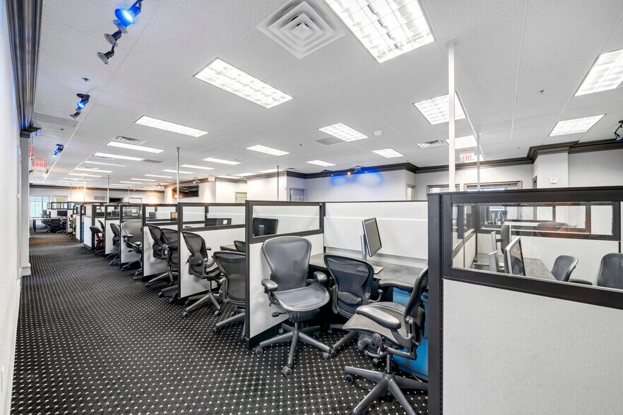 More Photos Of 4460 Legendary Dr, Destin Medical For Lease