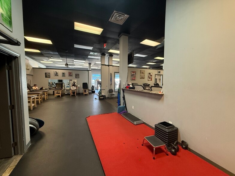 More Photos Of 2760-2772 N Grandview Ave, Odessa Freestanding For Lease