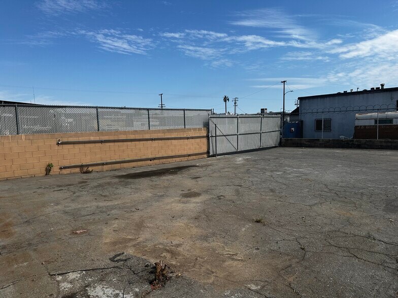 More Photos Of 5141 Calmview Ave, Baldwin Park Land For Lease