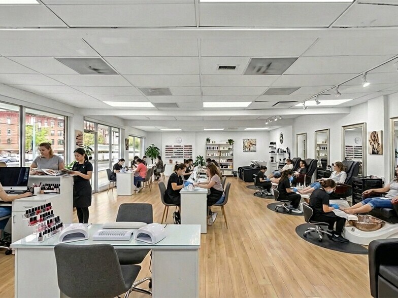 More Photos Of 1451 W Flagler St, Miami General Retail For Sale