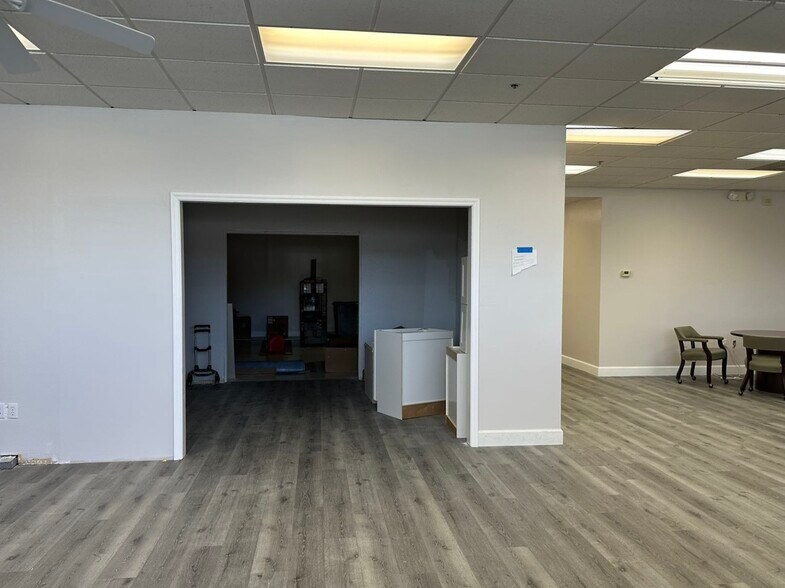 More Photos Of 2323 State Road 580, Clearwater Unknown For Lease