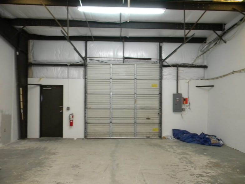 More Photos Of 305 Raleigh St, Wilmington Office For Lease