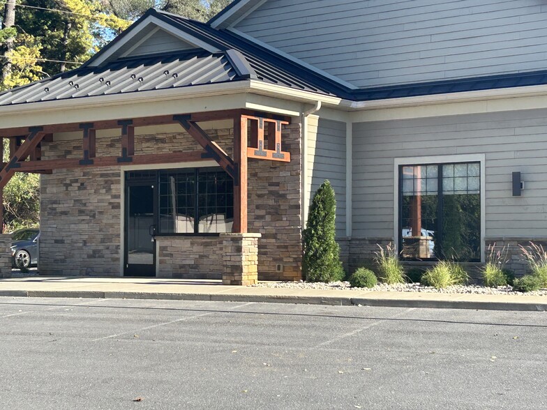Primary Photo Of 127 Crimson Cir, Martinsburg Medical For Lease