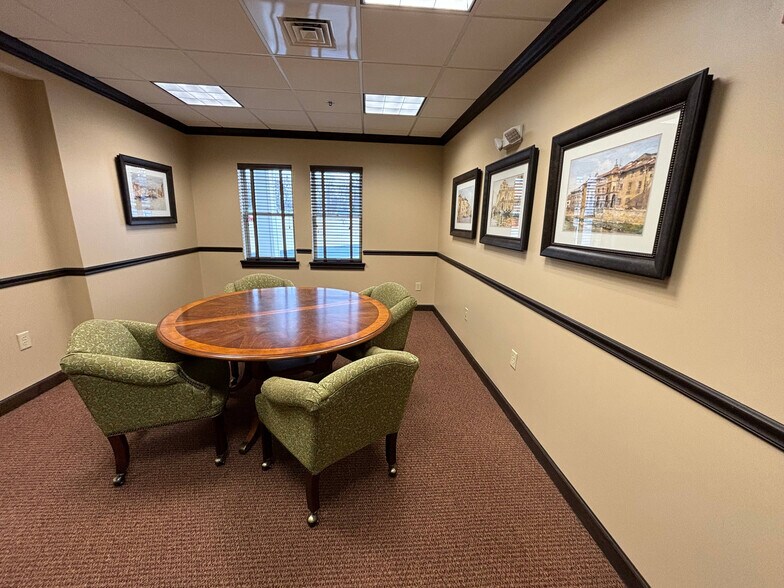 More Photos Of 90-100 Central St, Holliston Storefront Retail Office For Lease