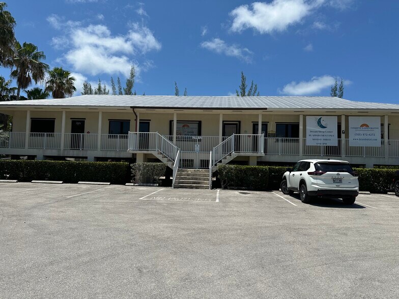 Primary Photo Of 29872 Overseas Hwy, Big Pine Key Office For Lease