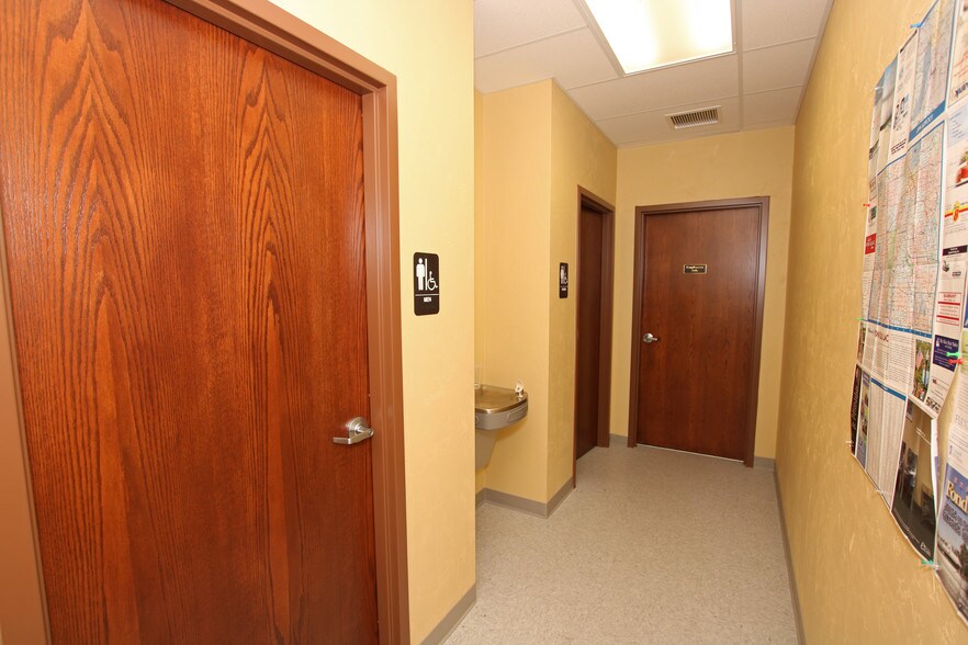 More Photos Of 525 N Peters Ave, Fond Du Lac Storefront Retail Office For Sale