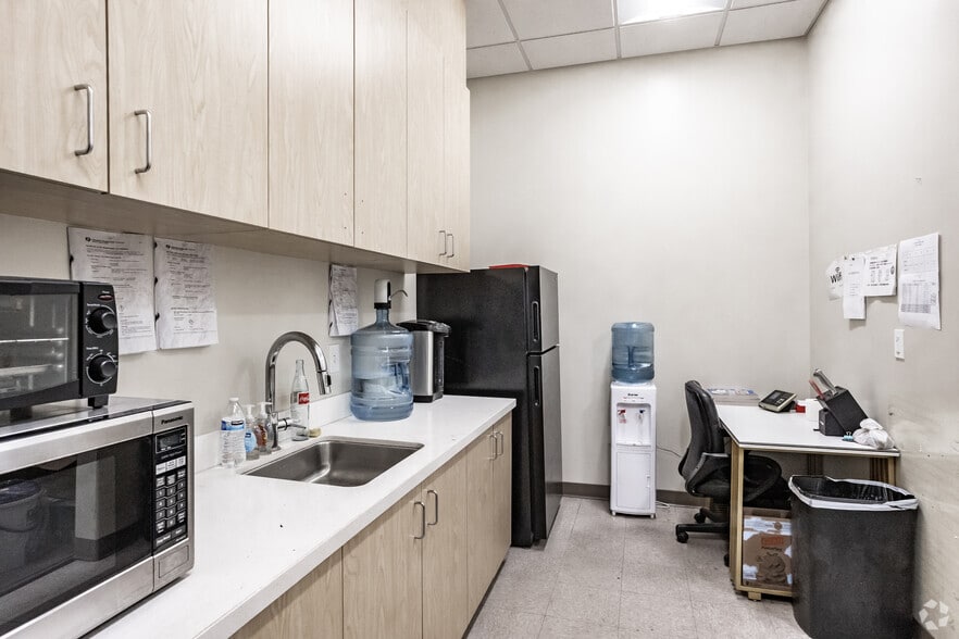 More Photos Of 959 E 3rd St, Corona Warehouse For Sale