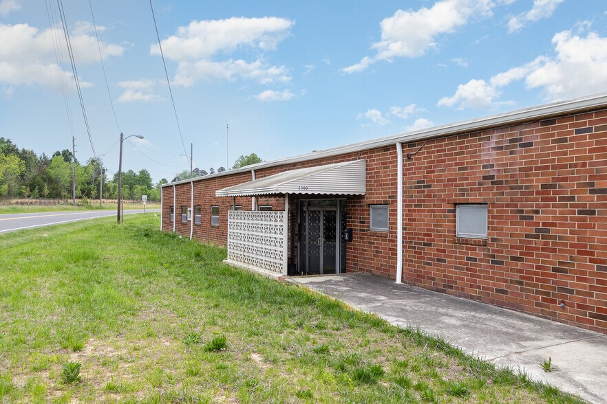 More Photos Of 2300 Old Durham Rd, Roxboro Warehouse For Lease