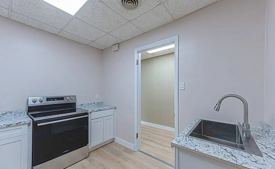 More Photos Of 16186 Beaverdam School Rd, Beaverdam Bank For Sale