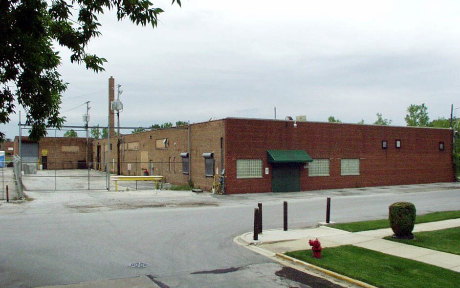 Primary Photo Of 101 W 84th St, Chicago Manufacturing For Lease