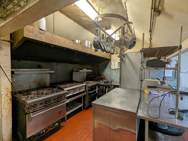 More Photos Of 17 Main St, Ballston Lake Restaurant For Lease