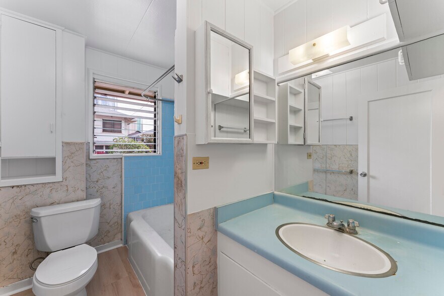 More Photos Of 1128 Alohi Way, Honolulu Multifamily For Sale