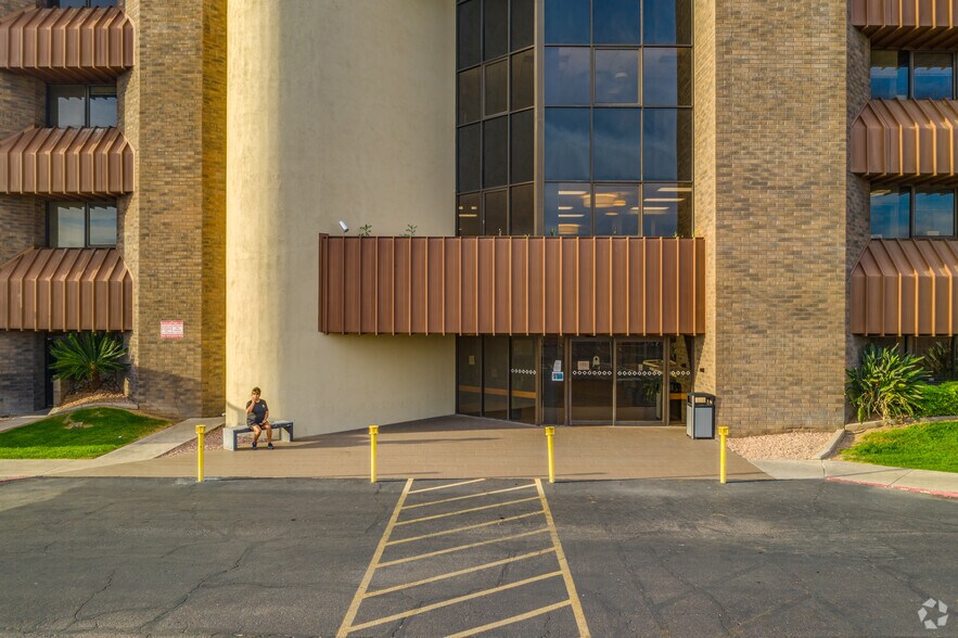 More Photos Of 5040 N 15th Ave, Phoenix Medical For Sale