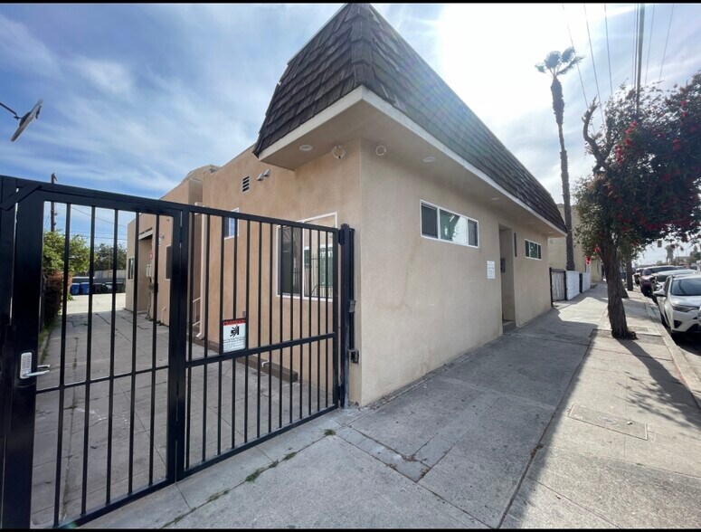 Primary Photo Of 3536 W Slauson Ave, Los Angeles Apartments For Lease