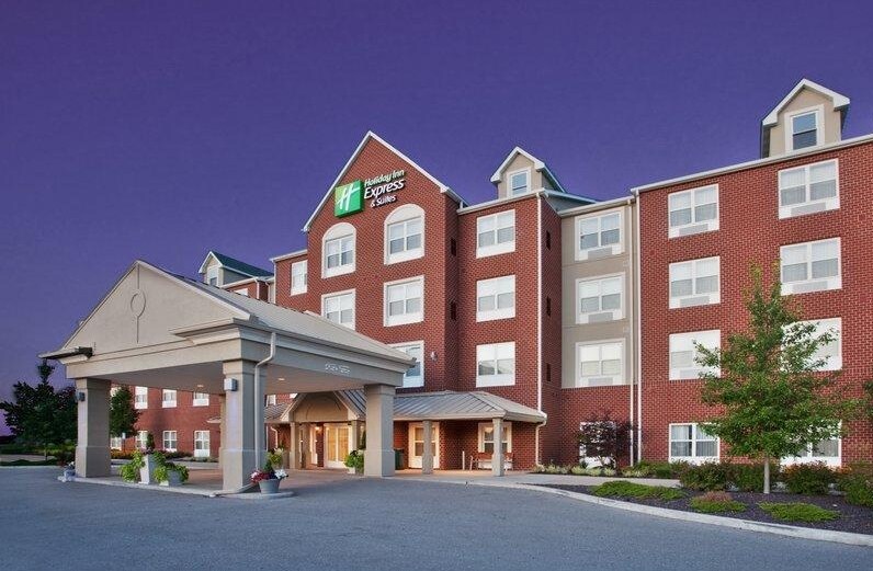 Primary Photo Of 1175 Technology Dr, O'Fallon Hotel For Sale