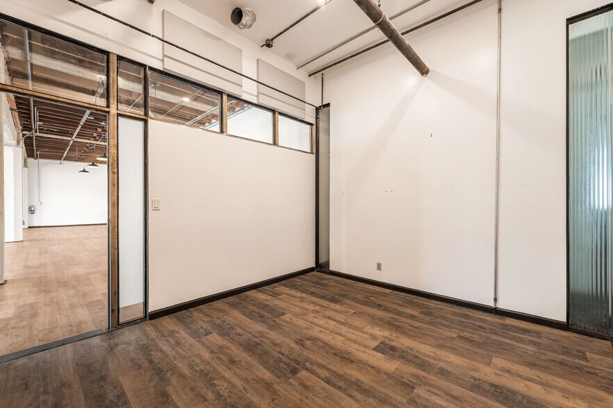 More Photos Of 932 Wilson St, Los Angeles Loft Creative Space For Lease