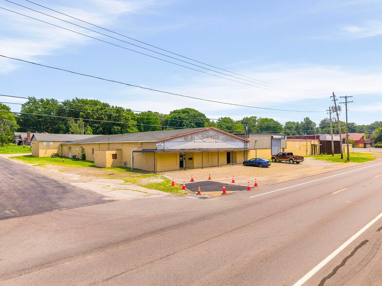 Primary Photo Of 1609-1625 Massillon Rd, Akron Warehouse For Sale