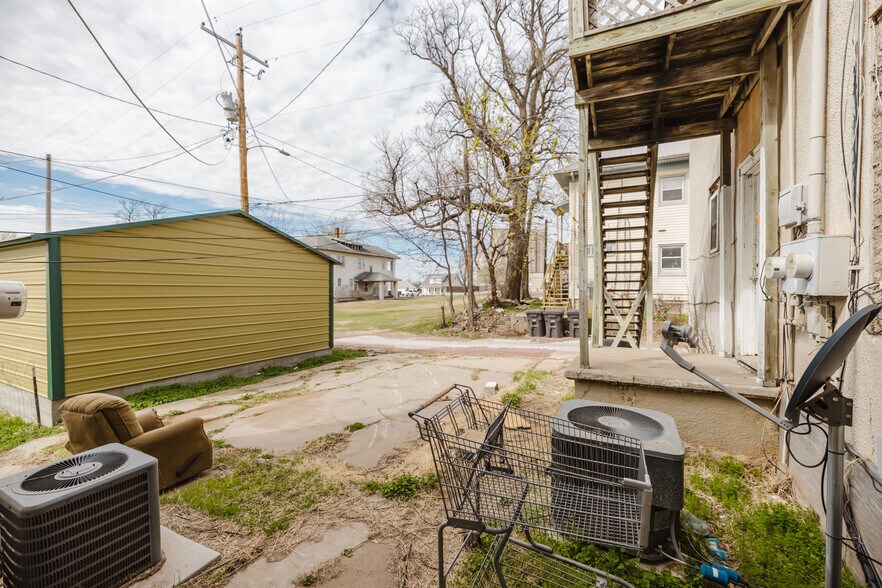 More Photos Of 123 E Madison Ave, Arkansas City Apartments For Sale