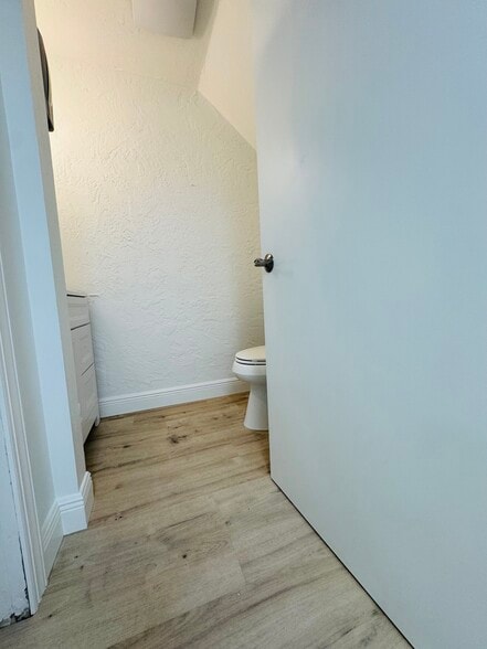 More Photos Of 5235 Ramsey Way, Fort Myers Office For Sale