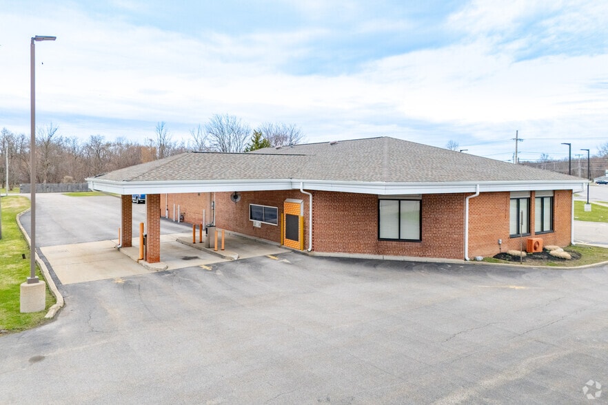 More Photos Of 6840 Erie Rd, Derby Bank For Sale