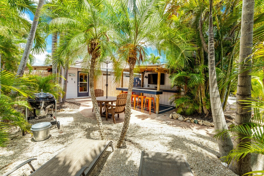More Photos Of 1130 Gulf Blvd, Englewood Apartments For Sale