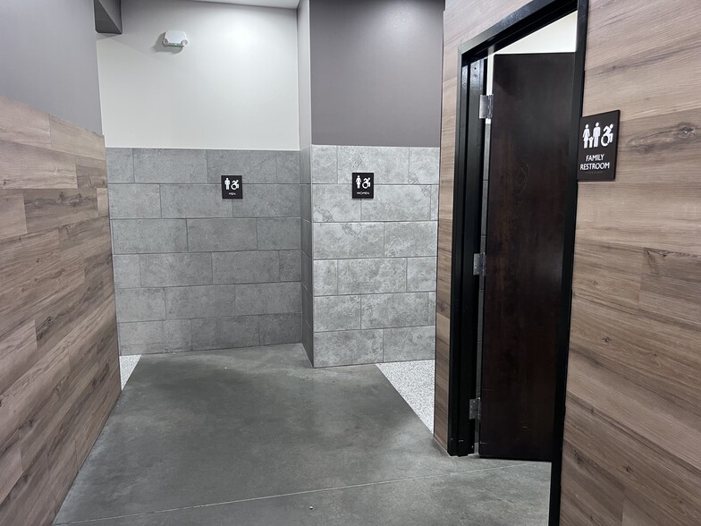More Photos Of 32691 K99 Hwy, Alma Truck Stop For Sale