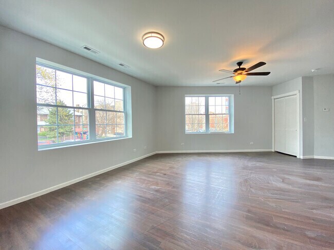More Photos Of 7441 N Rogers Ave, Chicago Multifamily For Sale