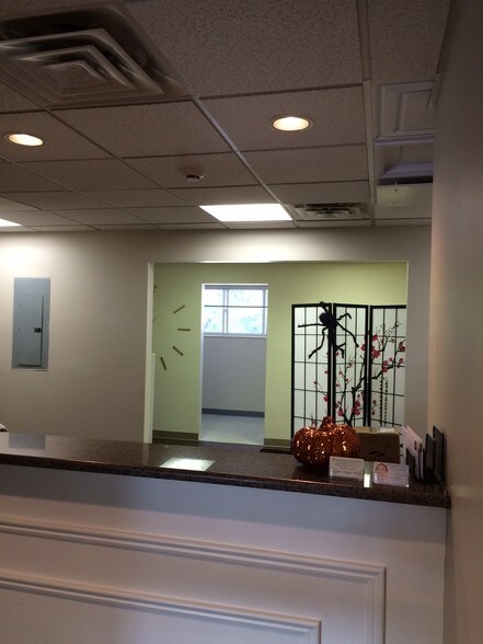 More Photos Of 444 E Boston Post Rd, Mamaroneck Medical For Lease
