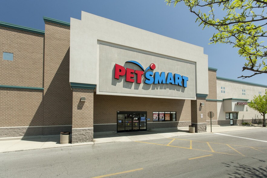 More Photos Of 300-700 Broadview Village Sq, Broadview Unknown For Sale