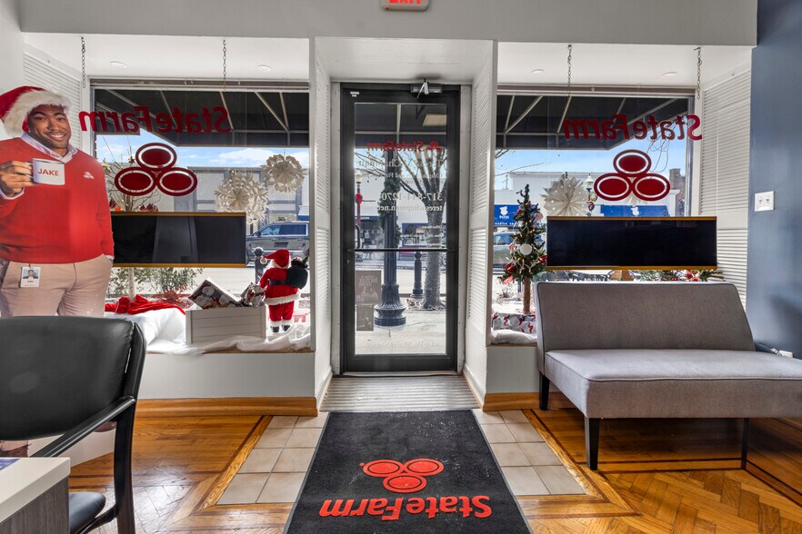 More Photos Of 14 W Main St, Carmel Storefront Retail Office For Sale