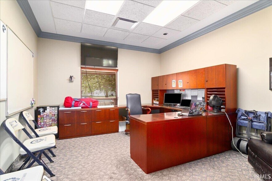 More Photos Of 410 Morton st, Oakland City Office For Sale