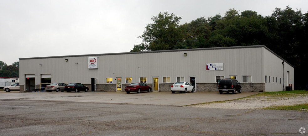 More Photos Of 413 Applegrove St NW, Canton Warehouse For Lease