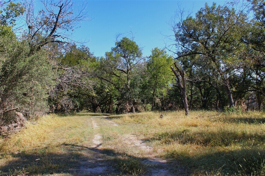 More Photos Of 543 County Road 4620, Kempner Land For Sale