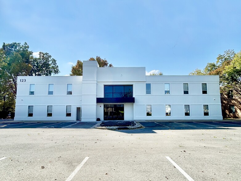 Primary Photo Of 123 S Lynnhaven Rd, Virginia Beach Office For Lease