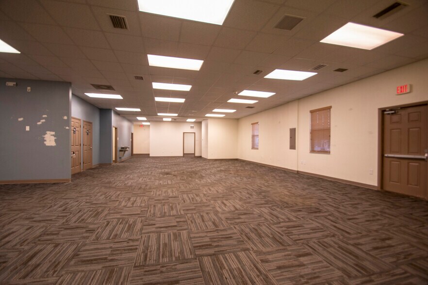 More Photos Of 24420 Sand Hill Blvd, Punta Gorda Unknown For Lease