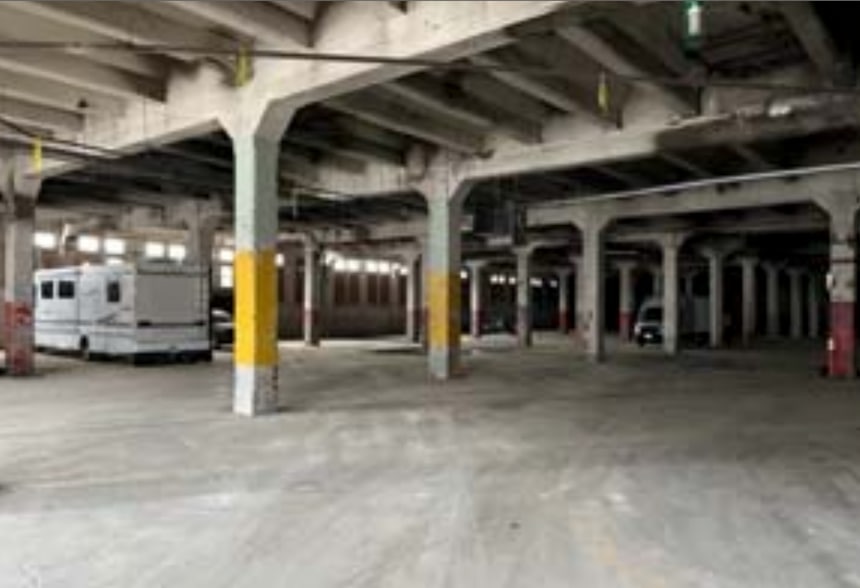 More Photos Of 1100 Pierce St, Omaha Warehouse For Lease