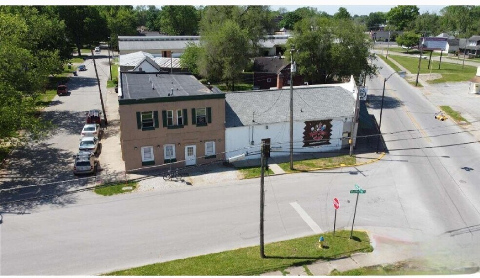 More Photos Of 1145 Lafayette Ave, Terre Haute Restaurant For Sale
