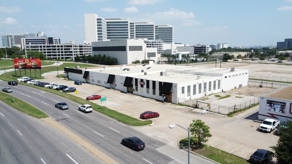 Primary Photo Of 1900-1912 W Mockingbird Ln, Dallas Light Distribution For Sale