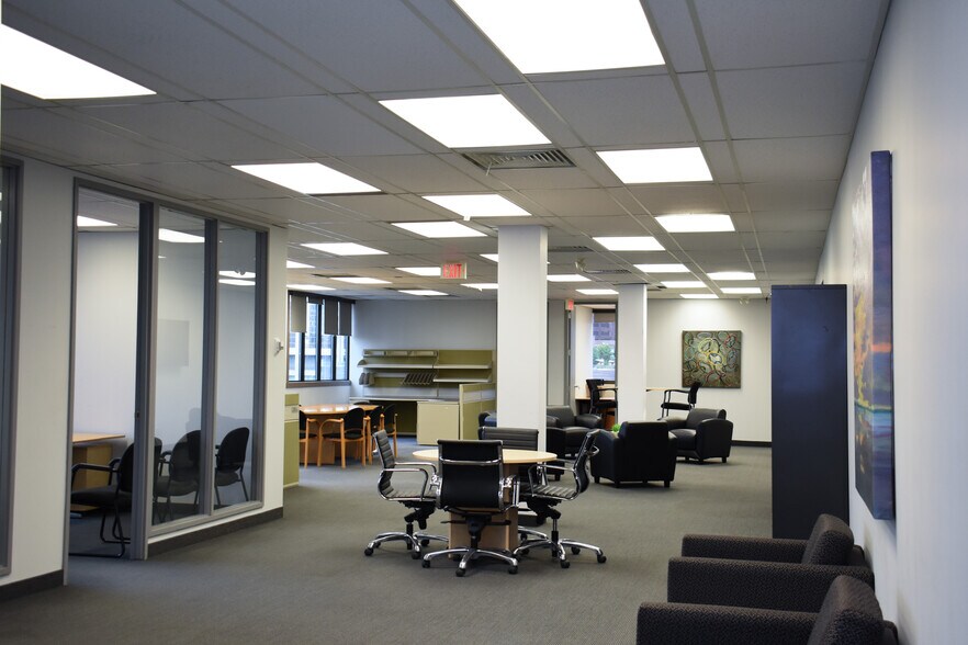 More Photos Of 602 12th Ave SW, Calgary Office For Sale
