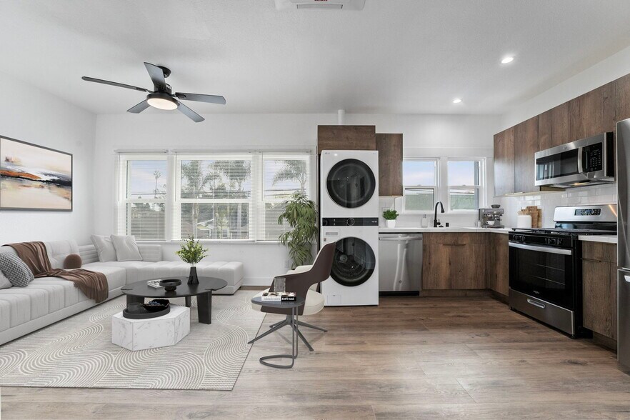 More Photos Of 1427 E 4th St, Long Beach Apartments For Sale