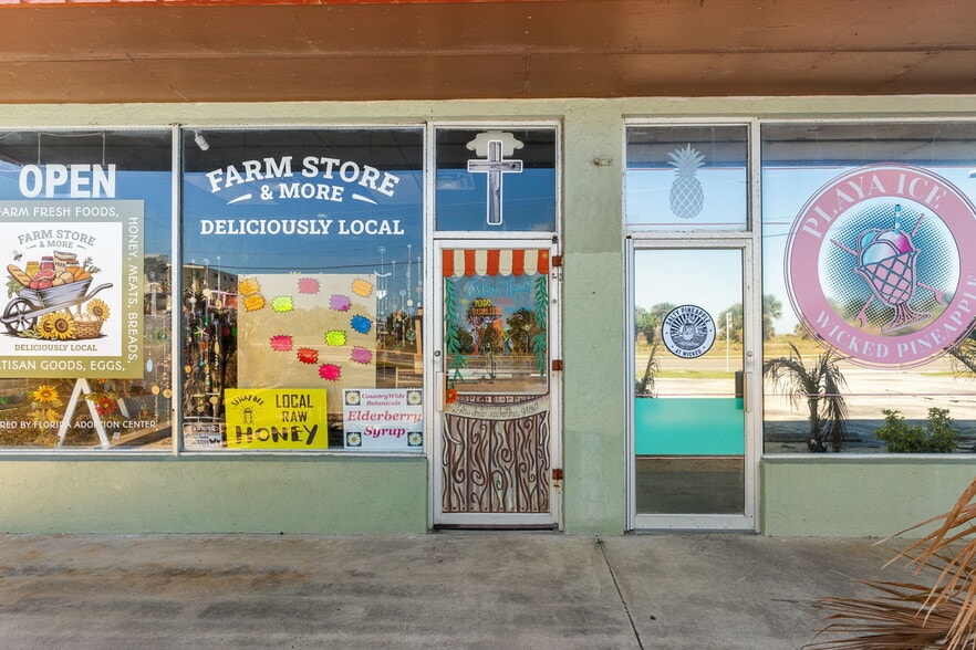 More Photos Of 1592 Jimmy Buffet Mem Hwy, Satellite Beach Office Residential For Sale