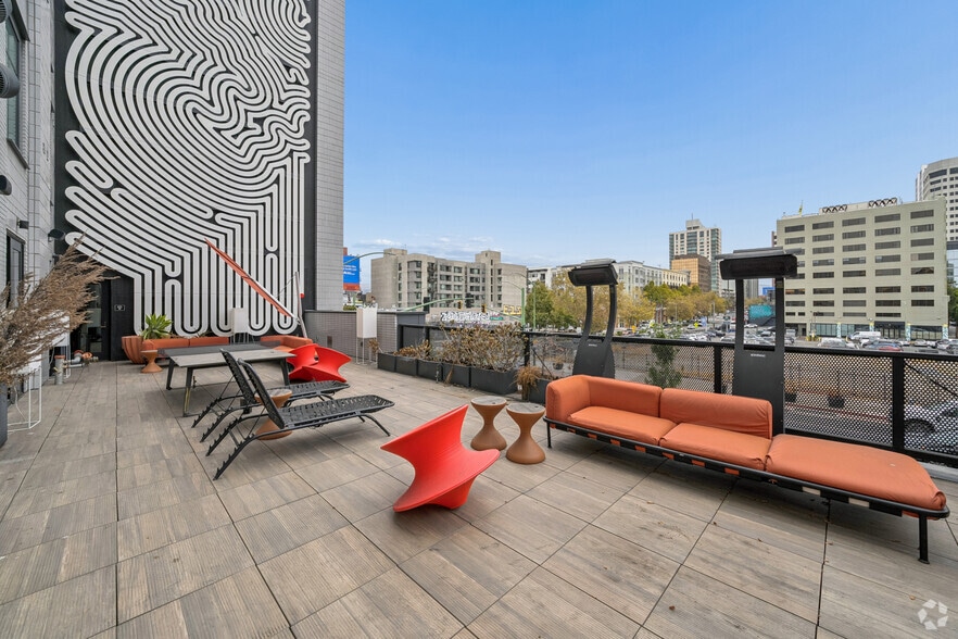 More Photos Of 2225 Telegraph Ave, Oakland Hotel For Sale