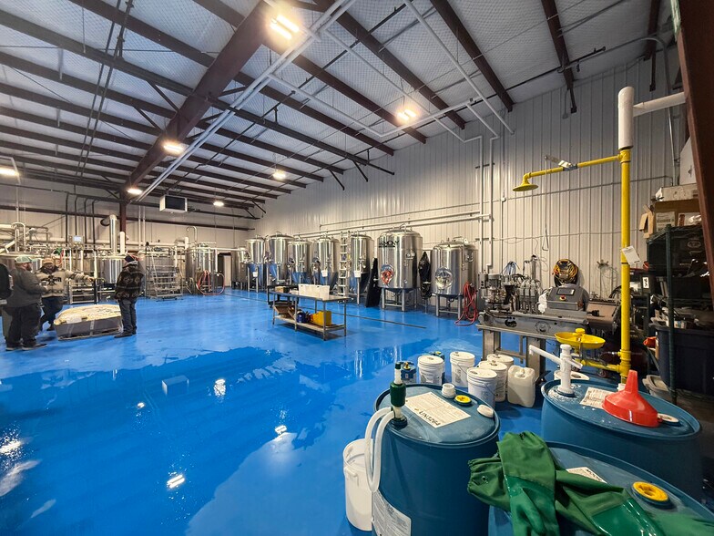 More Photos Of 5120 E Paris Ave SE, Kentwood Light Manufacturing For Sale