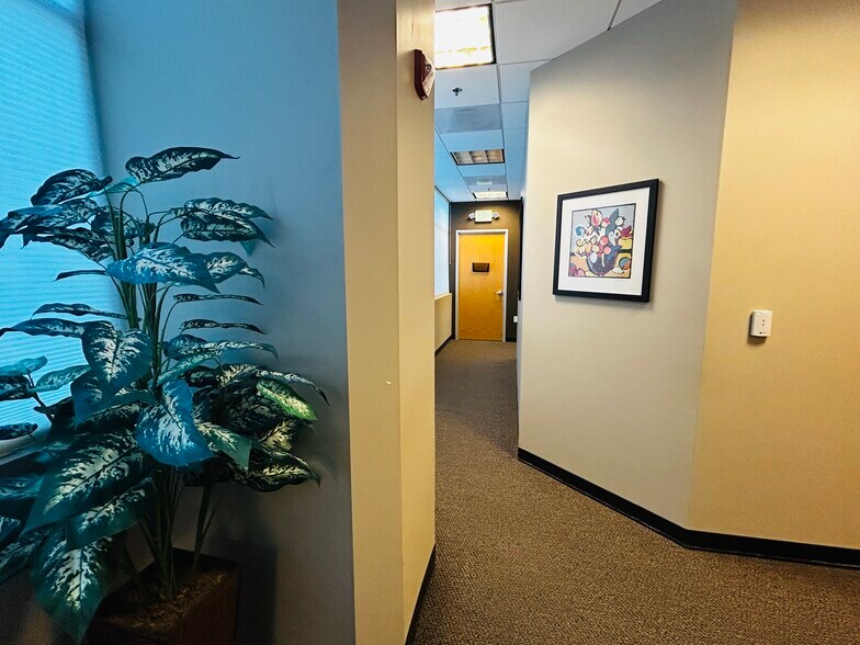 More Photos Of 20400-20410 Lake Chabot Rd, Castro Valley Medical For Lease