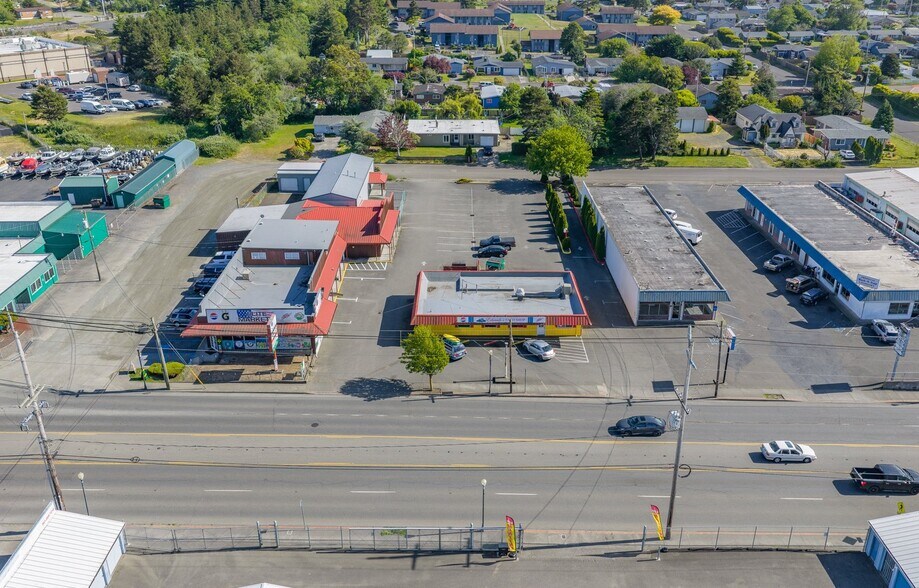 More Photos Of 1175 Newmark Ave, Coos Bay Restaurant For Sale