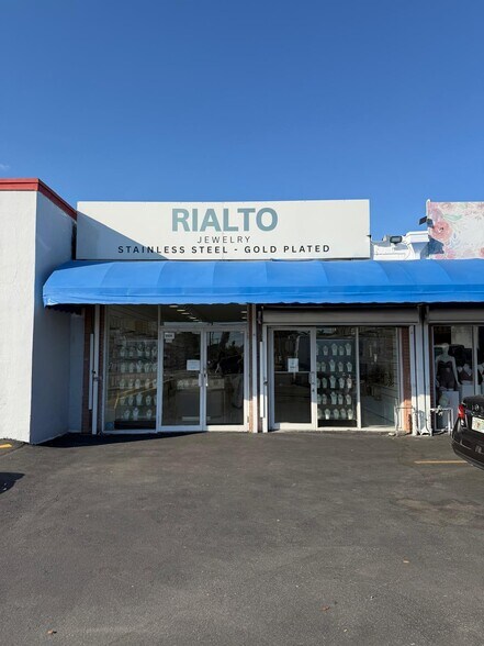 More Photos Of 1929 NW 20th St, Miami General Retail For Lease