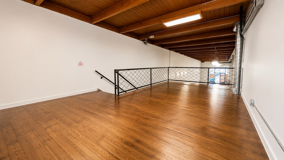 More Photos Of 480 Manor Plz, Pacifica General Retail For Lease