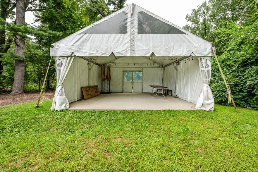 More Photos Of 16409 Red Arrow Hwy, Union Pier General Retail For Sale