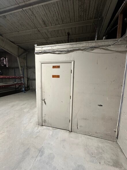 More Photos Of 1125 9th Ave E, Bradenton Warehouse For Sale